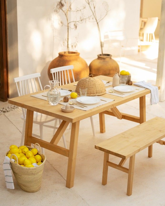 Mónaco - Mesa de comedor de madera maciza en tono olivo de varias medidas