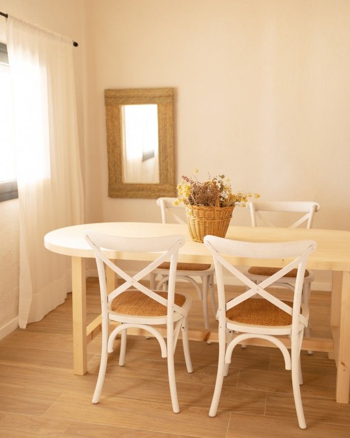 Cadaqués - Mesa de comedor de madera maciza ovalada en tono natural de varias medidas