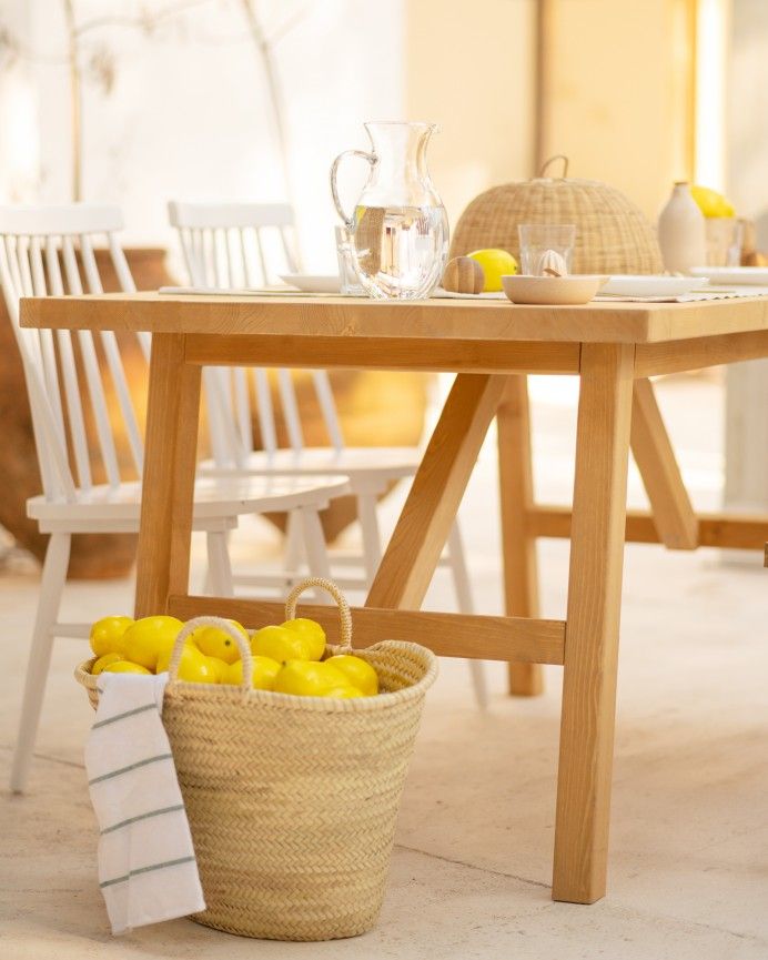 Mónaco - Mesa de comedor de madera maciza en tono olivo de varias medidas