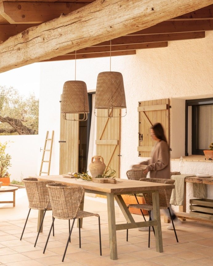 Mónaco - Mesa de comedor de madera maciza en tono verde de varias medidas