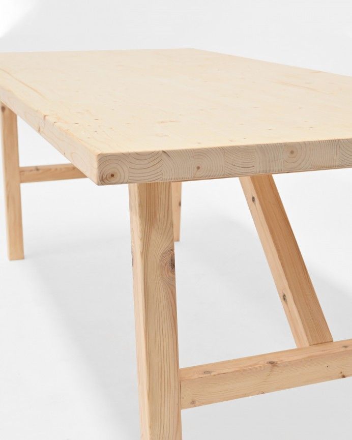 Mónaco - Mesa de comedor de madera maciza en tono natural de varias medidas