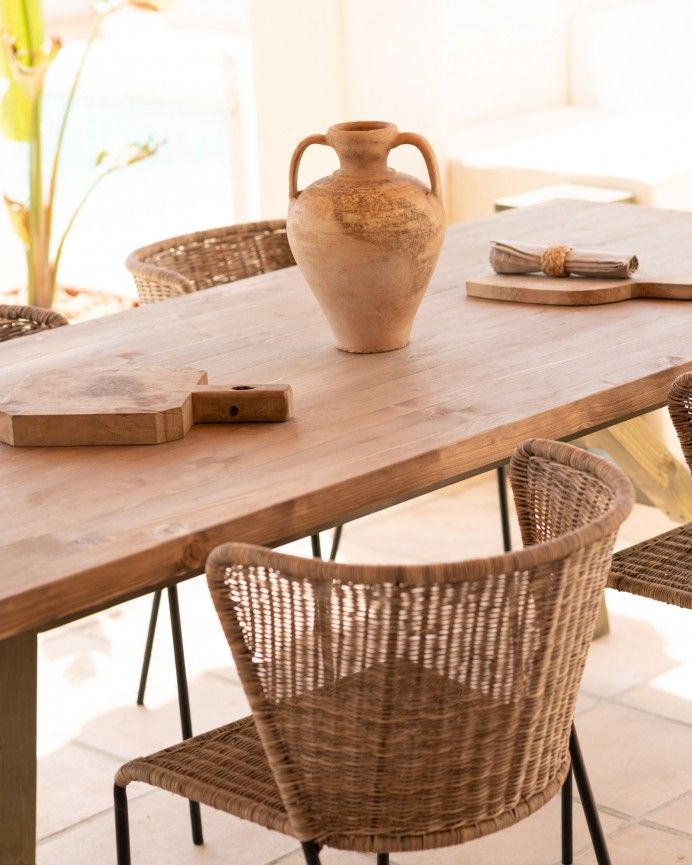 Mónaco - Mesa de comedor de madera maciza en tono verde de varias medidas