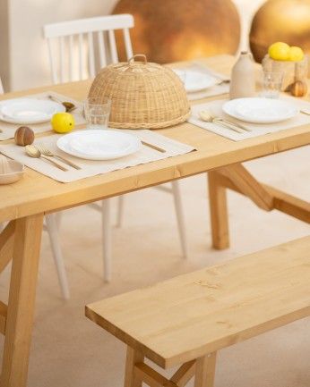 Mónaco - Mesa de comedor de madera maciza en tono olivo de varias medidas