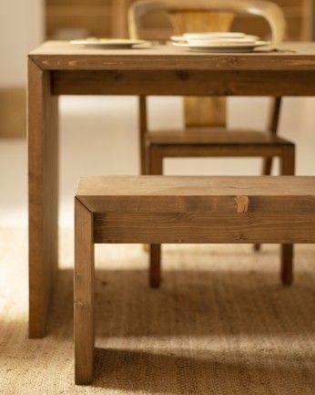 Denia - Mesa de comedor de madera maciza en tono roble oscuro de varias medidas