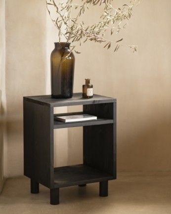 Helmut - Mesita de noche de madera maciza en tono negro de 50,5x32cm 