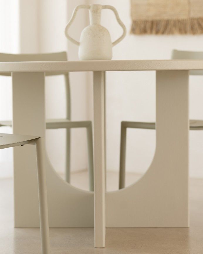 Mesa de Comedor redonda Laila Microcemento Blanco