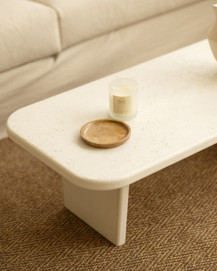 Haruto - Mesa de centro de microcemento con dos patas tono blanco roto de 95cm