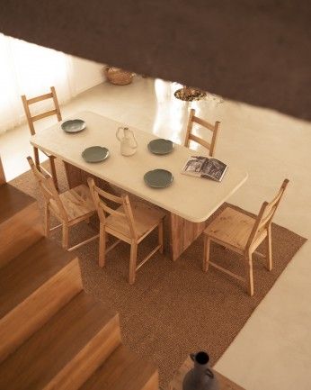 Haruto - Mesa de comedor de microcemento tono blanco roto con patas de madera tono roble oscuro de varias medidas