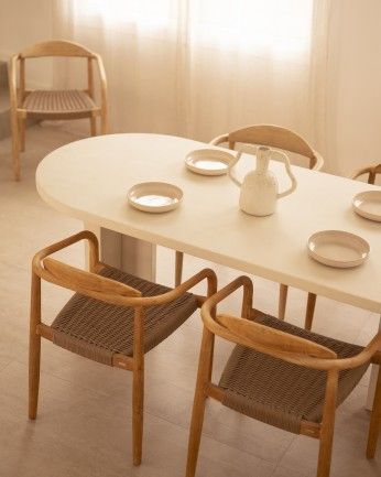 Kyoto - Mesa de comedor ovalada de microcemento en tono blanco roto de varias medidas