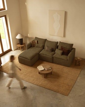 Nam - Sofá con chaise longue izquierdo de algodón y lino tono verde de 280x185 cm