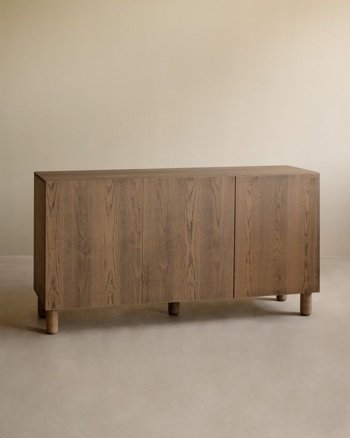 Arena - Aparador con 3 puertas de madera de chapa de fresno natural en tono avellana de 160x40cm