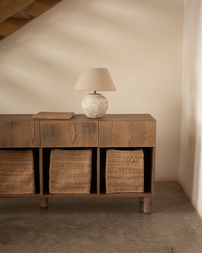 Arena - Aparador con 4 cajones de madera de chapa de fresno natural en tono avellana de 176x40cm