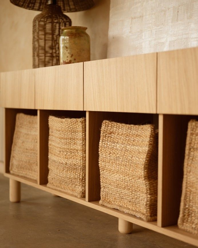 Aarón - Aparador con 4 cajones de madera de chapa de roble natural de 176x40cm