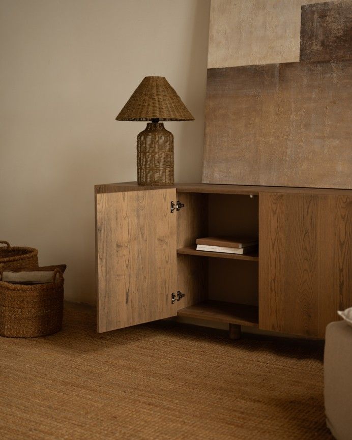 Arena - Aparador con 3 puertas de madera de chapa de fresno natural en tono avellana de 160x40cm