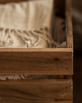 Box - Caja de madera maciza en tono roble oscuro grande