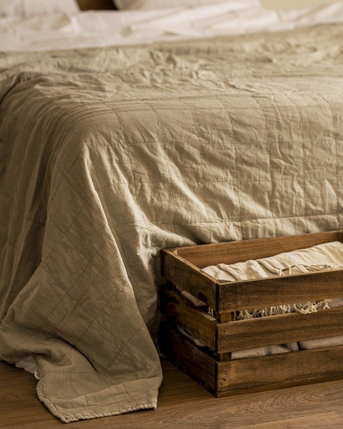 Box - Caja de madera maciza en tono roble oscuro grande
