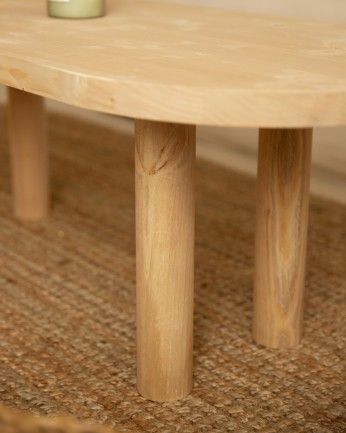 Almuñécar - Mesa de centro ovalada de madera maciza en tono roble medio de 40x120cm