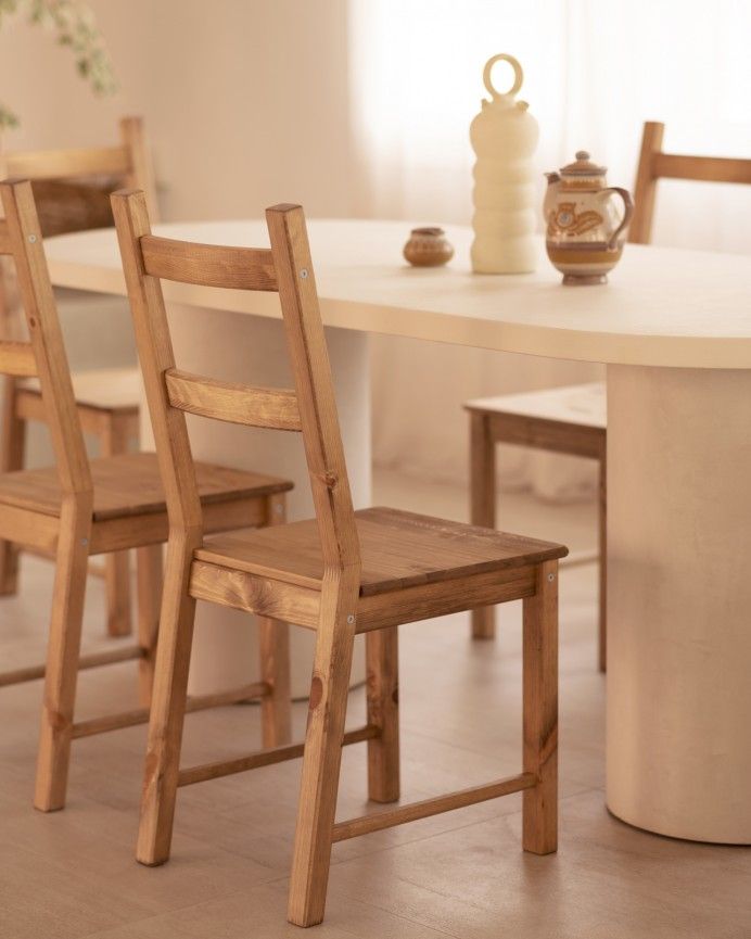 Kenzo - Silla de madera natural de pino maciza en tono roble oscuro de 95x41cm