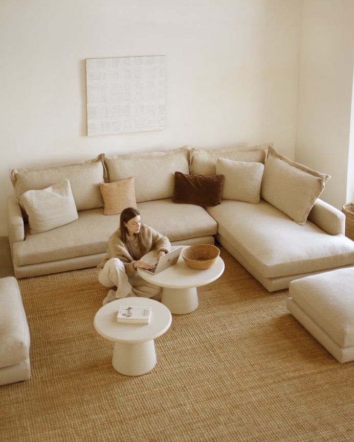 Camila - Sofá con chaise longue derecho tono beige de varias medidas