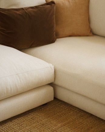 Camila - Sofá con chaise longue derecho tono blanco roto de varias medidas