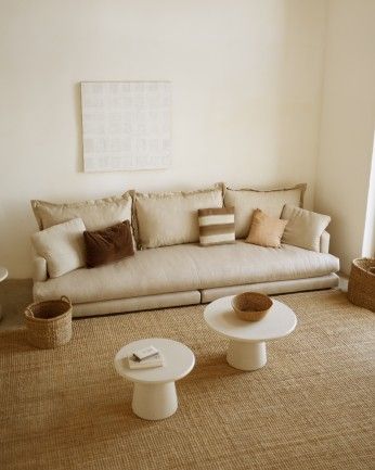 Camila - Sofá recto tono beige de 325x105cm