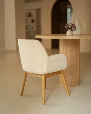 Marine - Silla de madera de olmo tapizada en color beige de 83x59cm