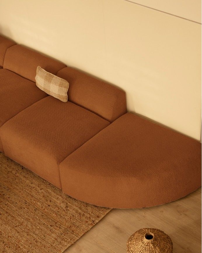 Bruce - Sofá de 4 módulos con curva de bouclé color cobre 410x110cm