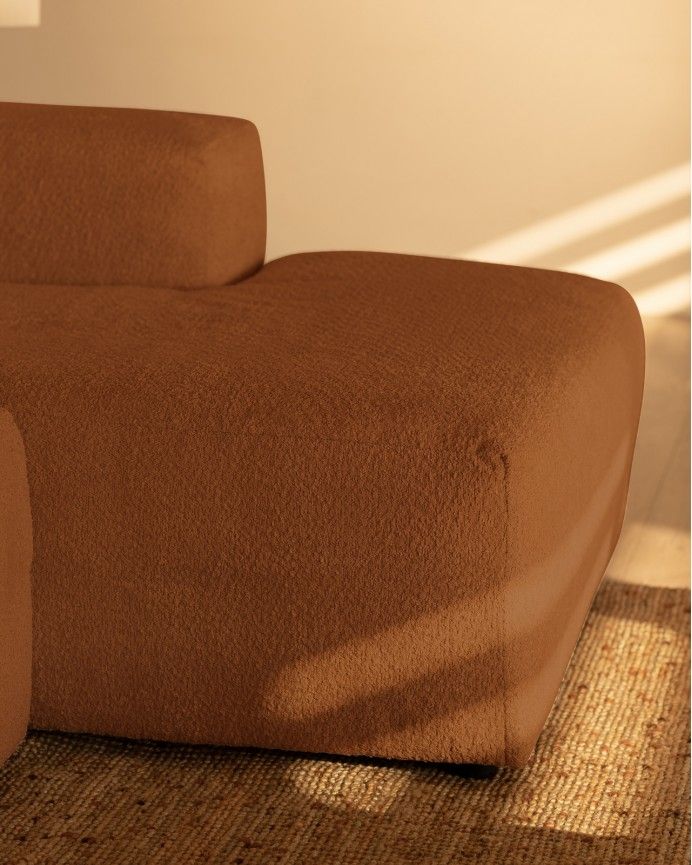 Bruce - Sofá de 4 módulos curvo con chaise longue derecho de bouclé color cobre 410x172cm