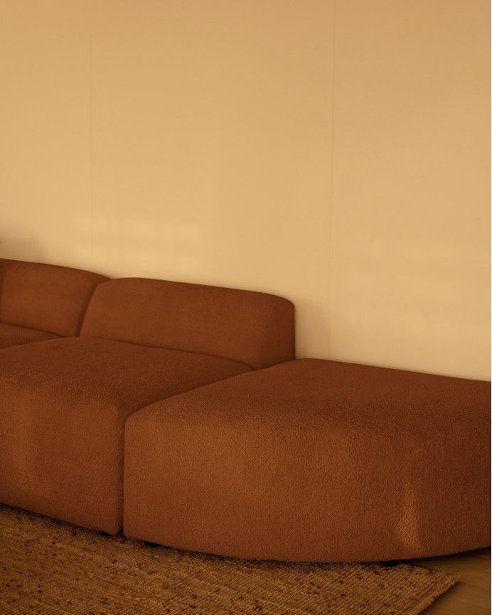 Bruce - Sofá de 4 módulos curvo con chaise longue derecho de bouclé color cobre 410x172cm