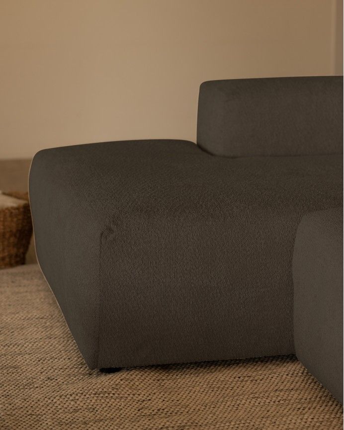 Bruce - Sofá de 4 módulos curvo con chaise longue izquierdo de bouclé color gris oscuro 410x172cm