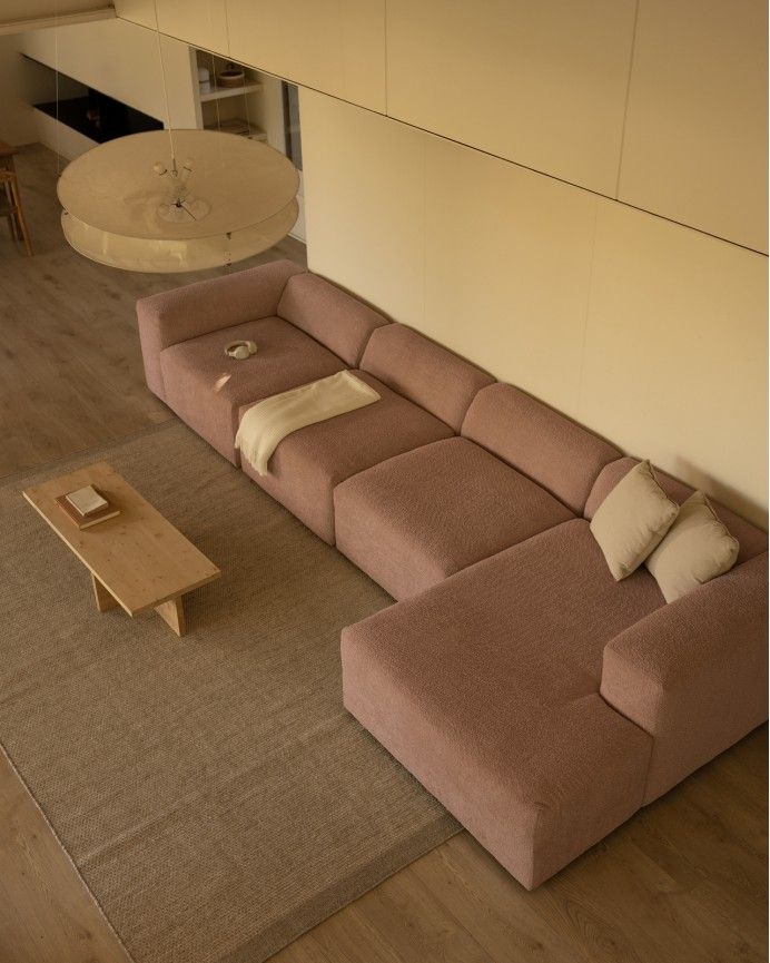 Bruce - Sofá de 4 módulos con chaise longue derecho de bouclé color rosa 420x172cm