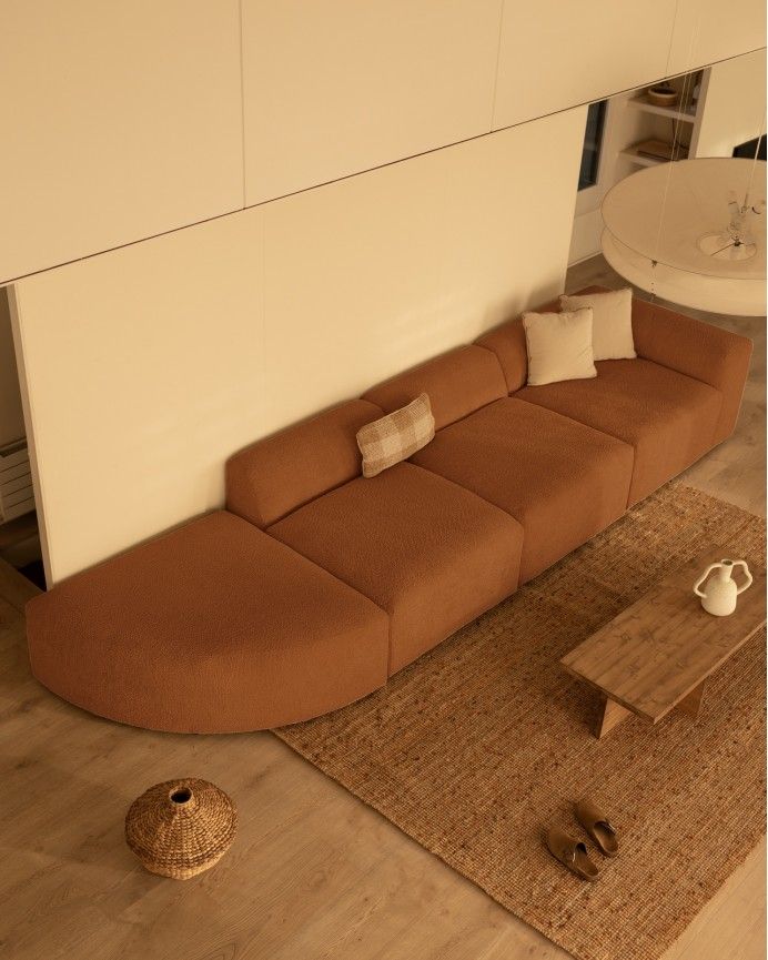Bruce - Sofá de 4 módulos con curva de bouclé color cobre 410x110cm