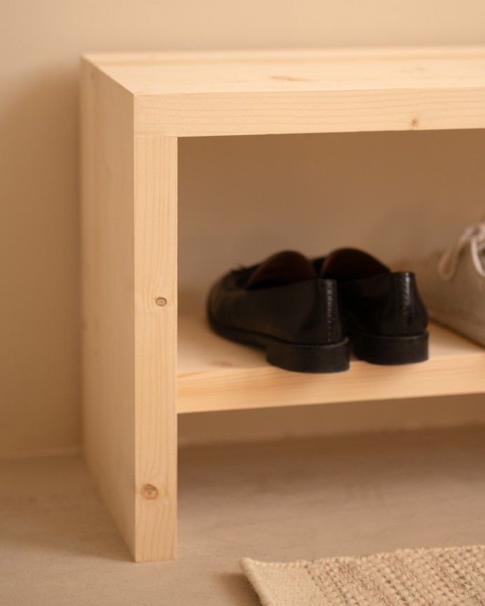 Denia - Banco zapatero de madera maciza en tono natural de varias medidas