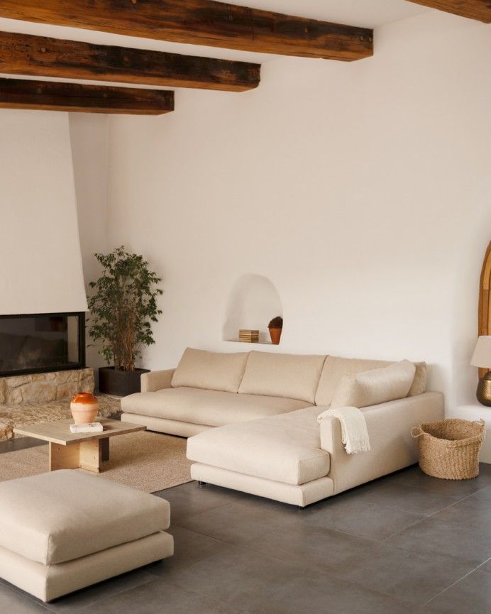 Marine - Mesa de centro cuadrada de madera maciza en tono roble medio de 80x80cm