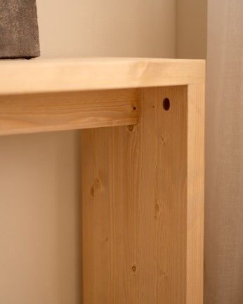 Denia - Consola de madera maciza en tono roble medio de 120x80cm