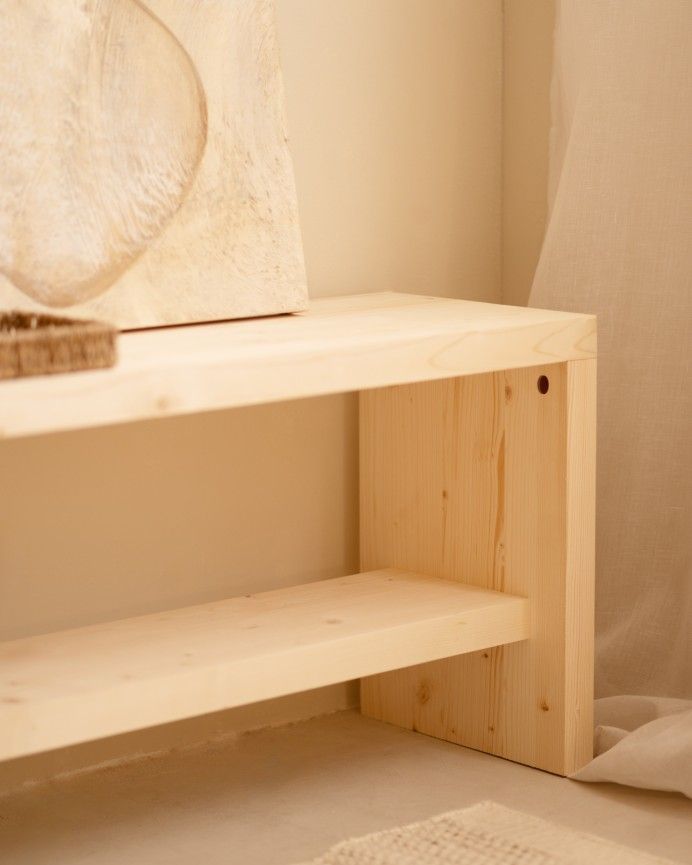 Denia - Banco zapatero de madera maciza en tono natural de varias medidas
