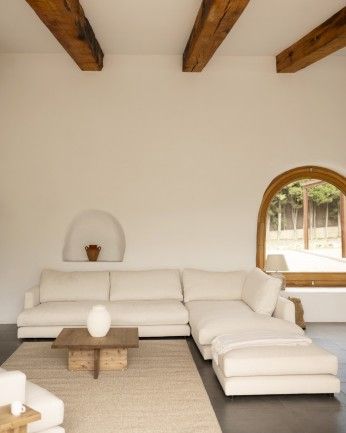 Marine - Mesa de centro cuadrada de madera maciza en tono roble oscuro de 80x80cm