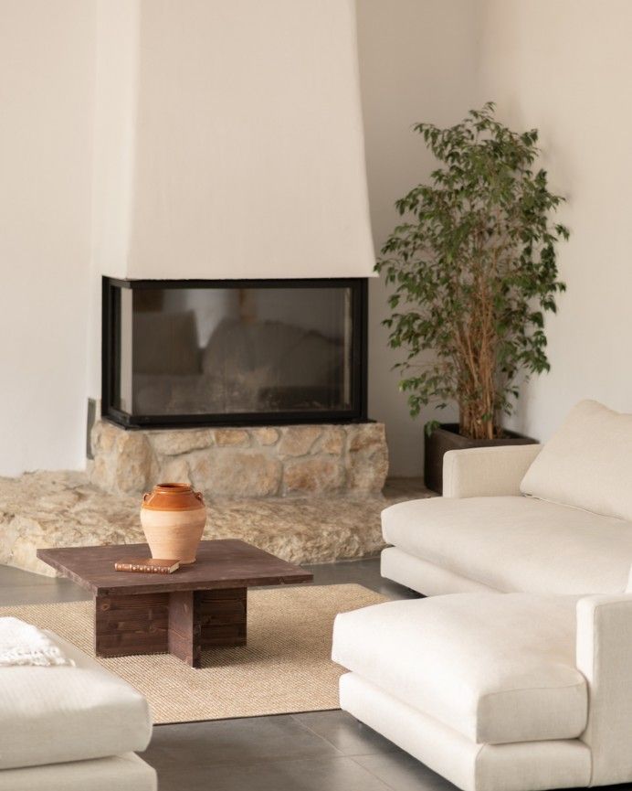 Marine - Mesa de centro cuadrada de madera maciza en tono nogal de 80x80cm