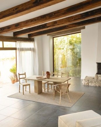 Marine - Mesa de comedor barnizada de madera maciza en tono roble medio de varias medidas
