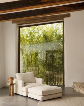 Marine - Mesa auxiliar de madera maciza en tono roble oscuro de 25x25cm