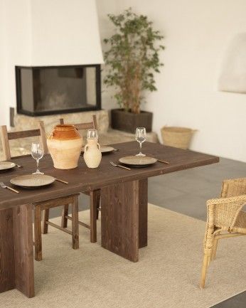 Marine - Mesa de comedor barnizada de madera maciza en tono nogal de varias medidas