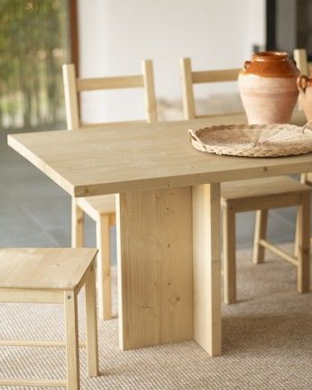 Marine - Mesa de comedor barnizada de madera maciza en tono roble medio de varias medidas