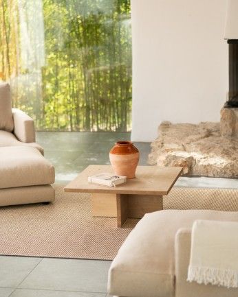 Marine - Mesa de centro cuadrada de madera maciza en tono roble medio de 80x80cm
