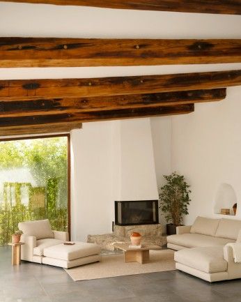 Marine - Mesa de centro cuadrada de madera maciza en tono roble medio de 80x80cm