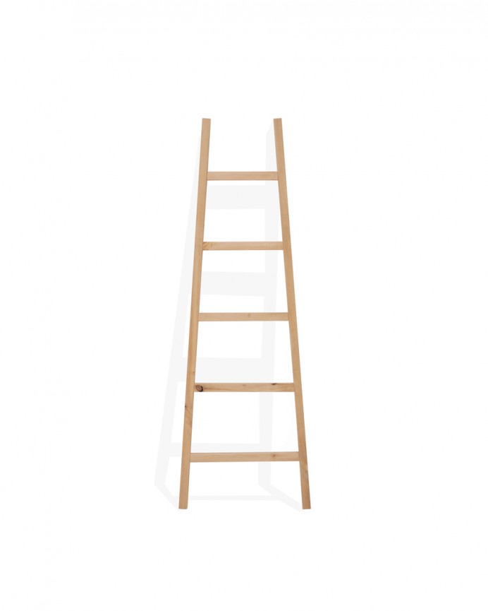 Tucumán - Escalera de madera maciza en tono roble medio de 150x50cm