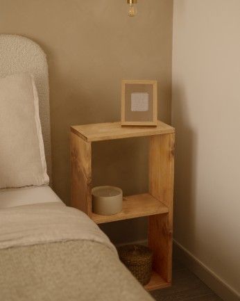 Leyre - Estanteria de madera maciza en tono roble medio con 1 estante