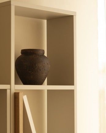 Leyre - Estanteria de madera lacada en tono beige con 1 estante
