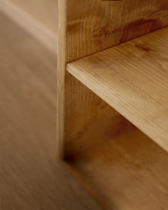 Leyre - Estanteria de madera maciza en tono roble medio con 4 estantes