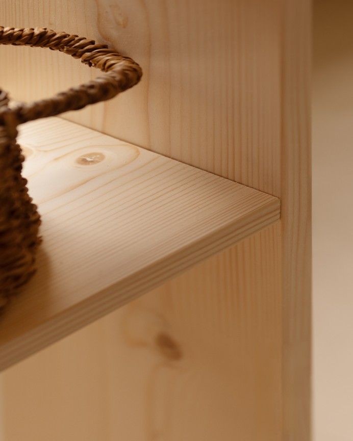 Leyre - Mueble auxiliar de madera maciza en tono natural con 1 estante y 2 separadores