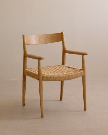 Alaia - Silla de madera olmo y asiento trenzado de cuerda en tono natural de 78x54cm EN PREVENTA DISPONIBLE A FINALES DE JULIO